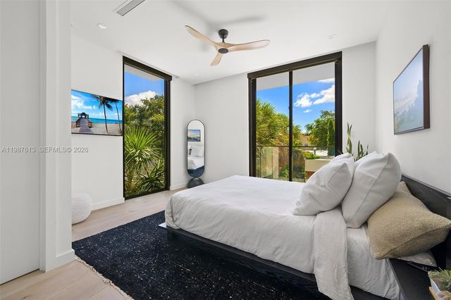 4041 S Le Jeune Rd, Miami, FL 33146