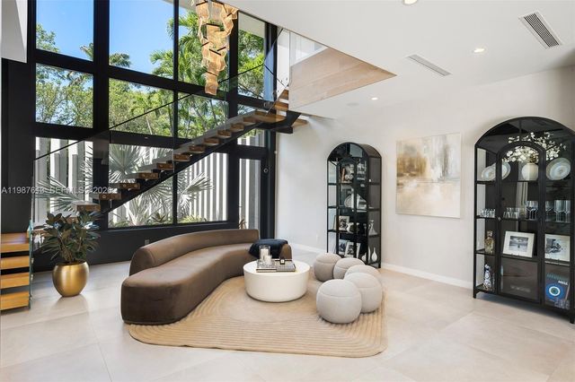 4041 S Le Jeune Rd, Miami, FL 33146