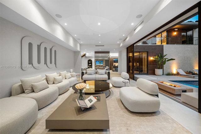 4041 S Le Jeune Rd, Miami, FL 33146