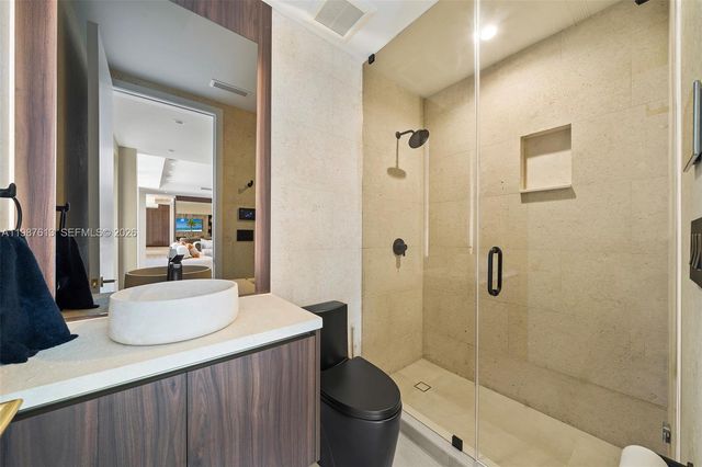 4041 S Le Jeune Rd, Miami, FL 33146