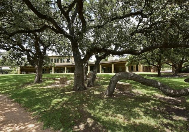779 Wild Rose DR, Austin, TX 78737