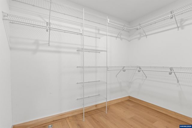 383 Ridgecrest Dr, Roseburg, OR 97471