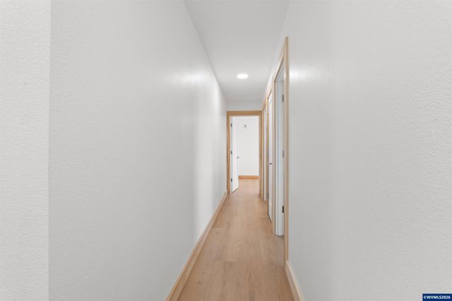 383 Ridgecrest Dr, Roseburg, OR 97471