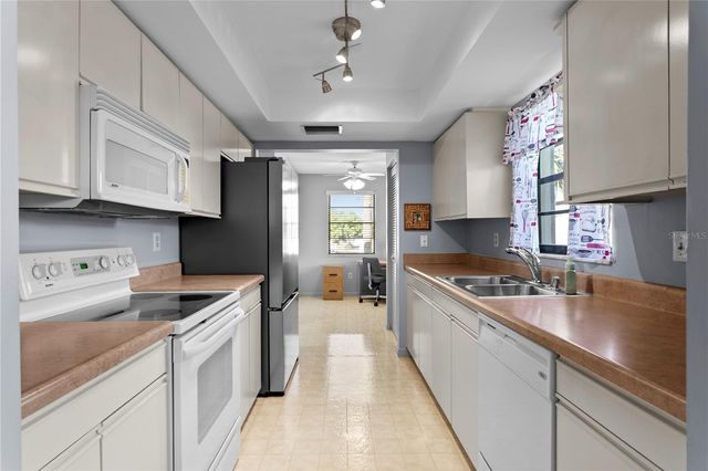 1601 43RD STREET N 220, St Petersburg, FL 33713