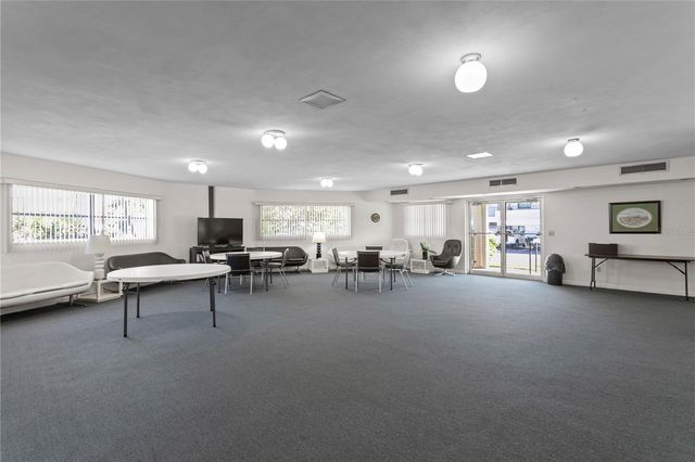 1601 43RD STREET N 220, St Petersburg, FL 33713