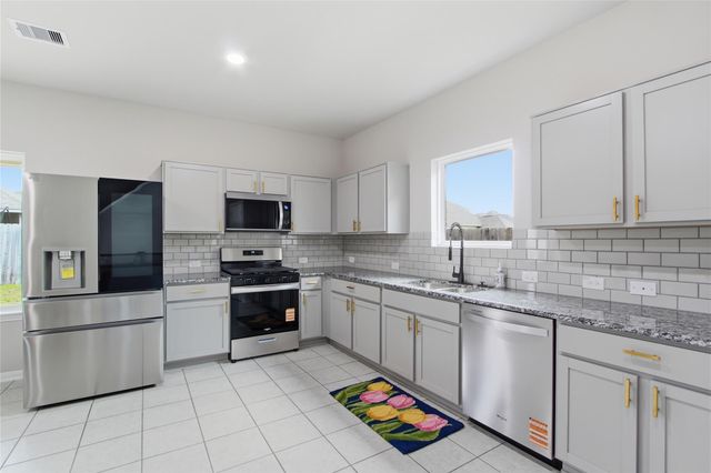 2429 Palisade Crest Drive, Rosharon, TX 77583
