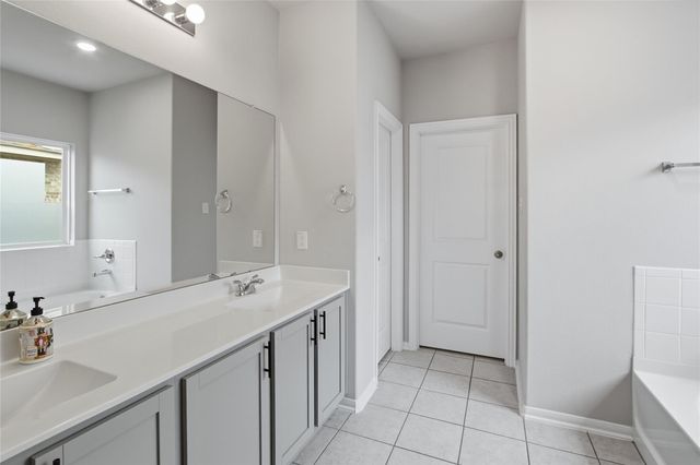 2429 Palisade Crest Drive, Rosharon, TX 77583