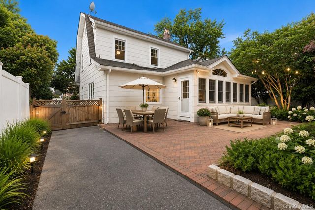 180 Primrose Road, Williston Park, NY 11596
