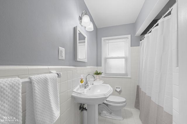 19265 Tyrone Street, Harper Woods, MI 48225