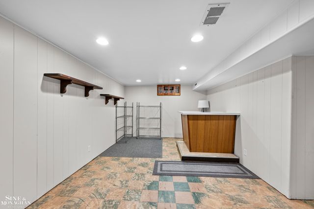 19265 Tyrone Street, Harper Woods, MI 48225