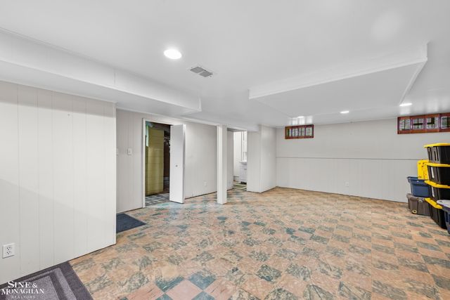 19265 Tyrone Street, Harper Woods, MI 48225