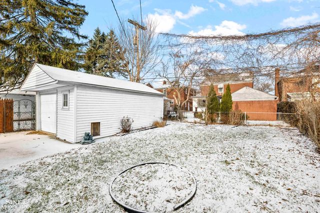 19265 Tyrone Street, Harper Woods, MI 48225