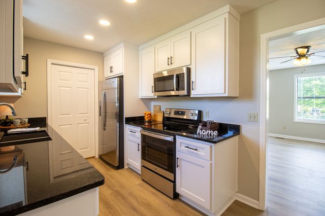 1656 Winding Way Cir, Gallatin, TN 37066