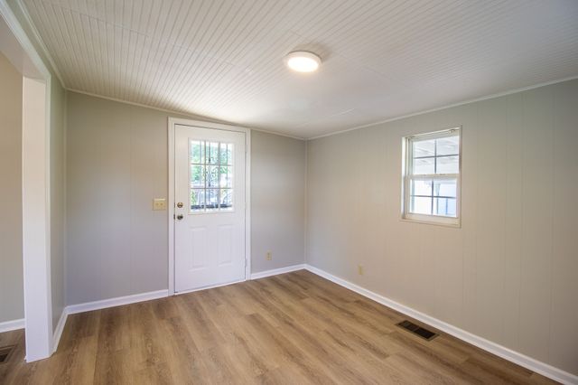 1656 Winding Way Cir, Gallatin, TN 37066