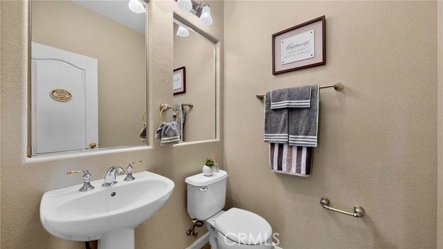 4102 Windrose, Turlock, CA 95382