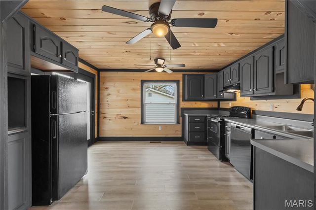 515 N Edwardsville Street, Staunton, IL 62088