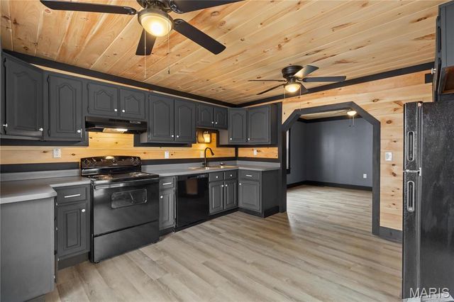 515 N Edwardsville Street, Staunton, IL 62088