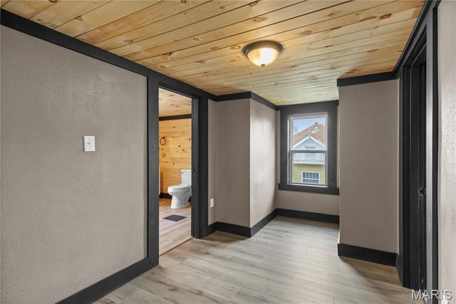 515 N Edwardsville Street, Staunton, IL 62088