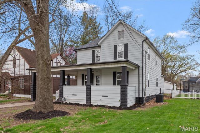 515 N Edwardsville Street, Staunton, IL 62088