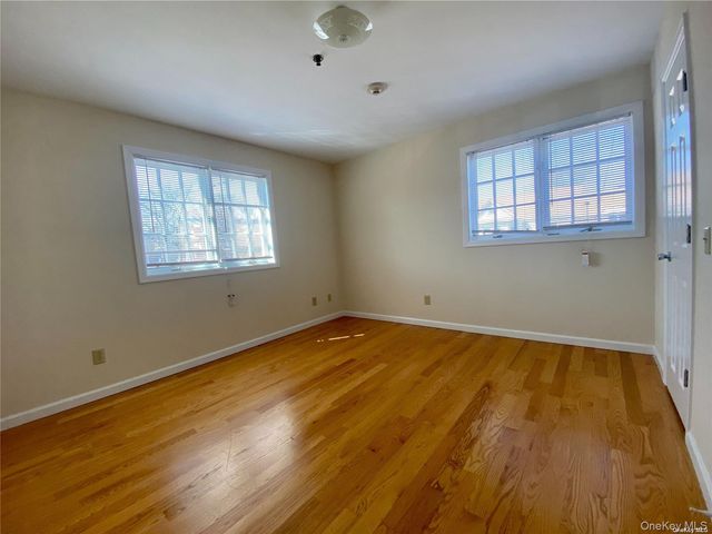 259 Glen Cove Avenue 251, Sea Cliff, NY 11579
