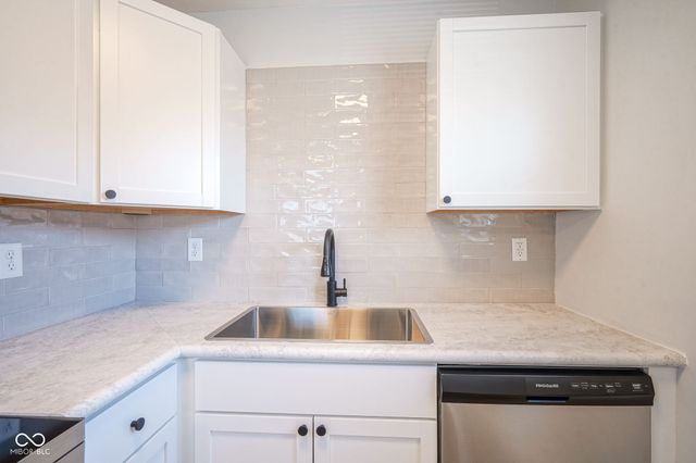 4811 Stratford Avenue, Indianapolis, IN 46201