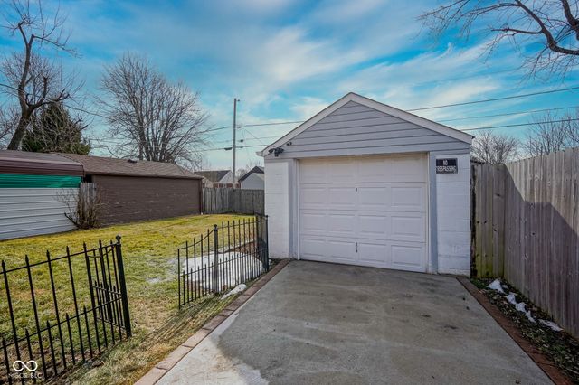 4811 Stratford Avenue, Indianapolis, IN 46201