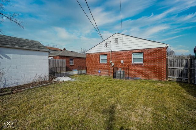 4811 Stratford Avenue, Indianapolis, IN 46201