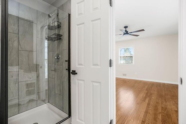 1402 SW Charleston Avenue W, Lee's Summit, MO 64081