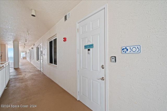 601 N Miramar Avenue 303, Indialantic, FL 32903