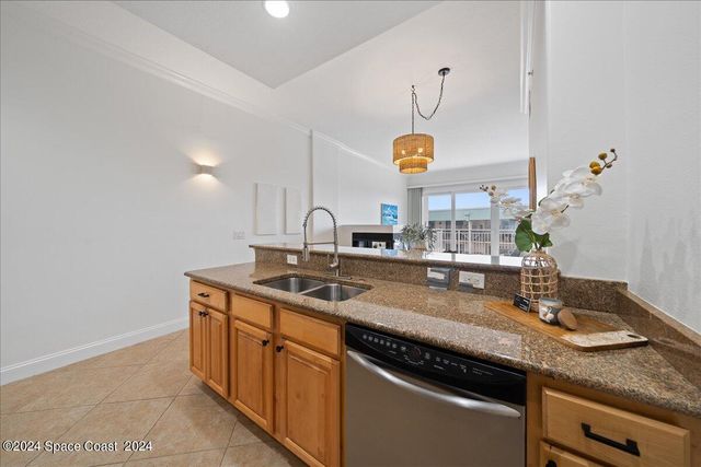 601 N Miramar Avenue 303, Indialantic, FL 32903