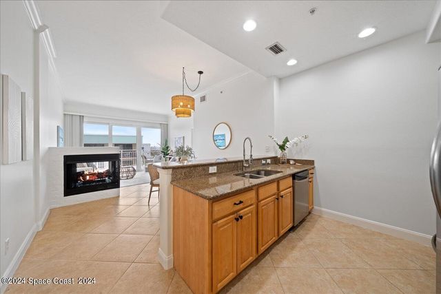 601 N Miramar Avenue 303, Indialantic, FL 32903