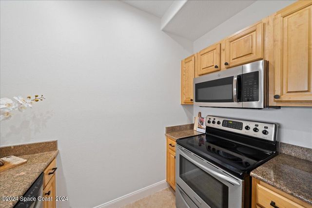601 N Miramar Avenue 303, Indialantic, FL 32903