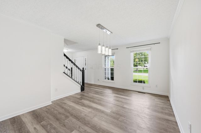 1158 Briarshore Way, Lewis Center, OH 43035