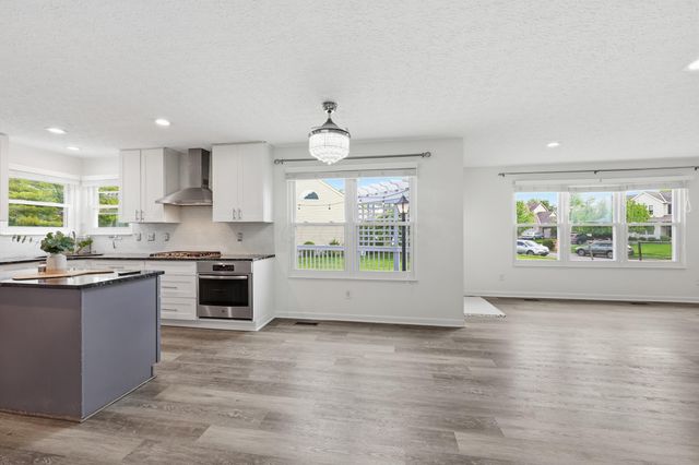 1158 Briarshore Way, Lewis Center, OH 43035