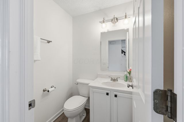 1158 Briarshore Way, Lewis Center, OH 43035