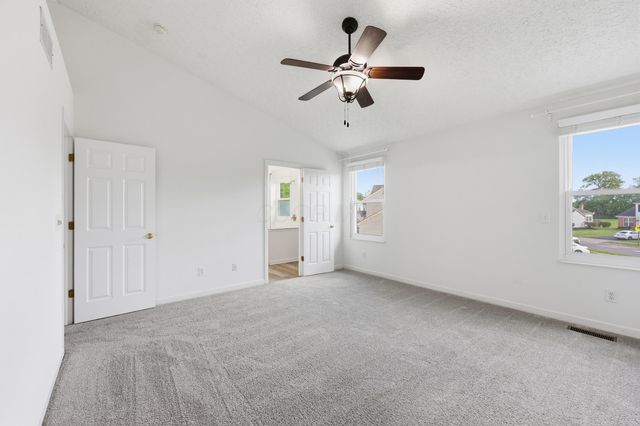 1158 Briarshore Way, Lewis Center, OH 43035