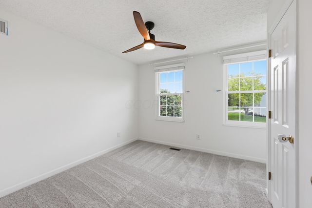 1158 Briarshore Way, Lewis Center, OH 43035