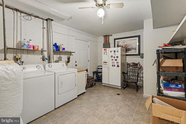2008 WAVE DR, Stafford, VA 22554