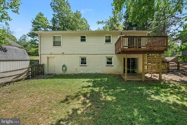 2008 WAVE DR, Stafford, VA 22554