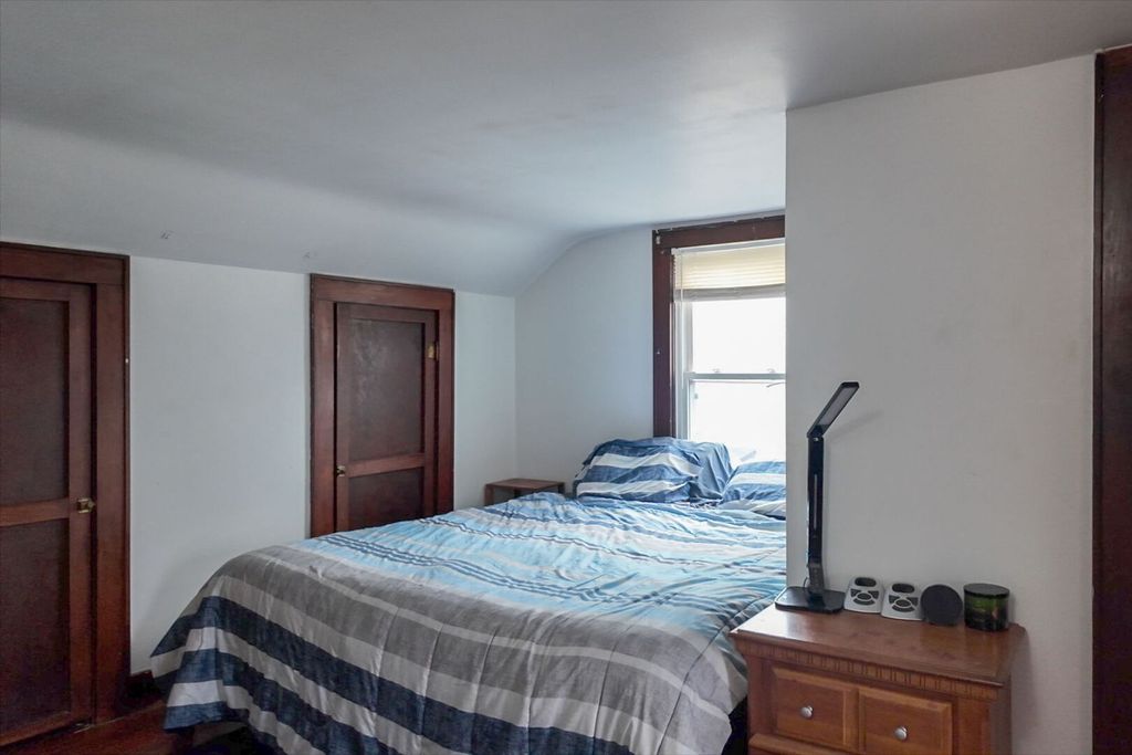 Image 26 of property listing at 120 E Bennett Street, Salem, IL 62881