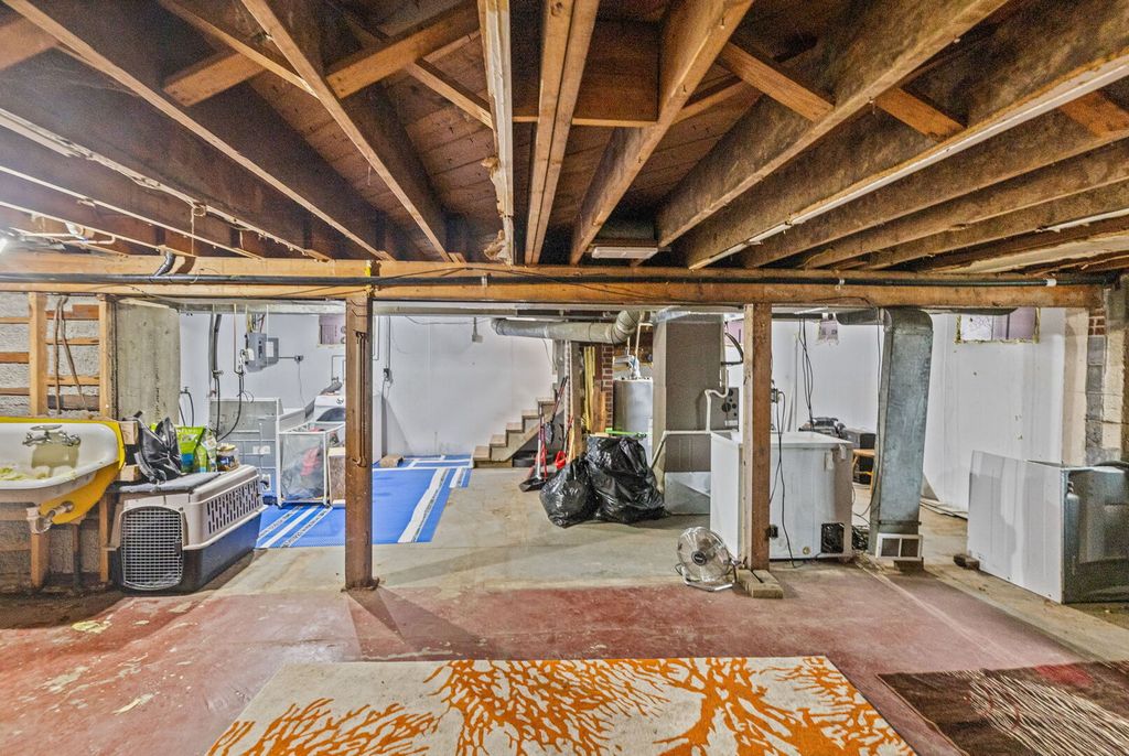 Image 29 of property listing at 120 E Bennett Street, Salem, IL 62881