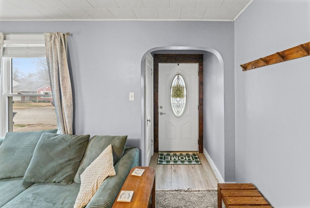 Image 8 of property listing at 120 E Bennett Street, Salem, IL 62881