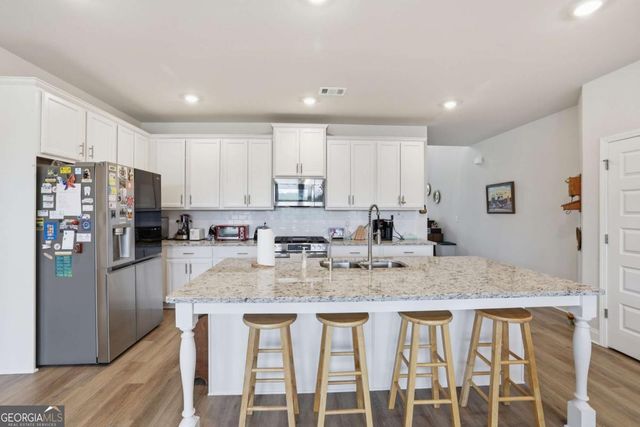 64 Sherwood Drive, Commerce, GA 30529