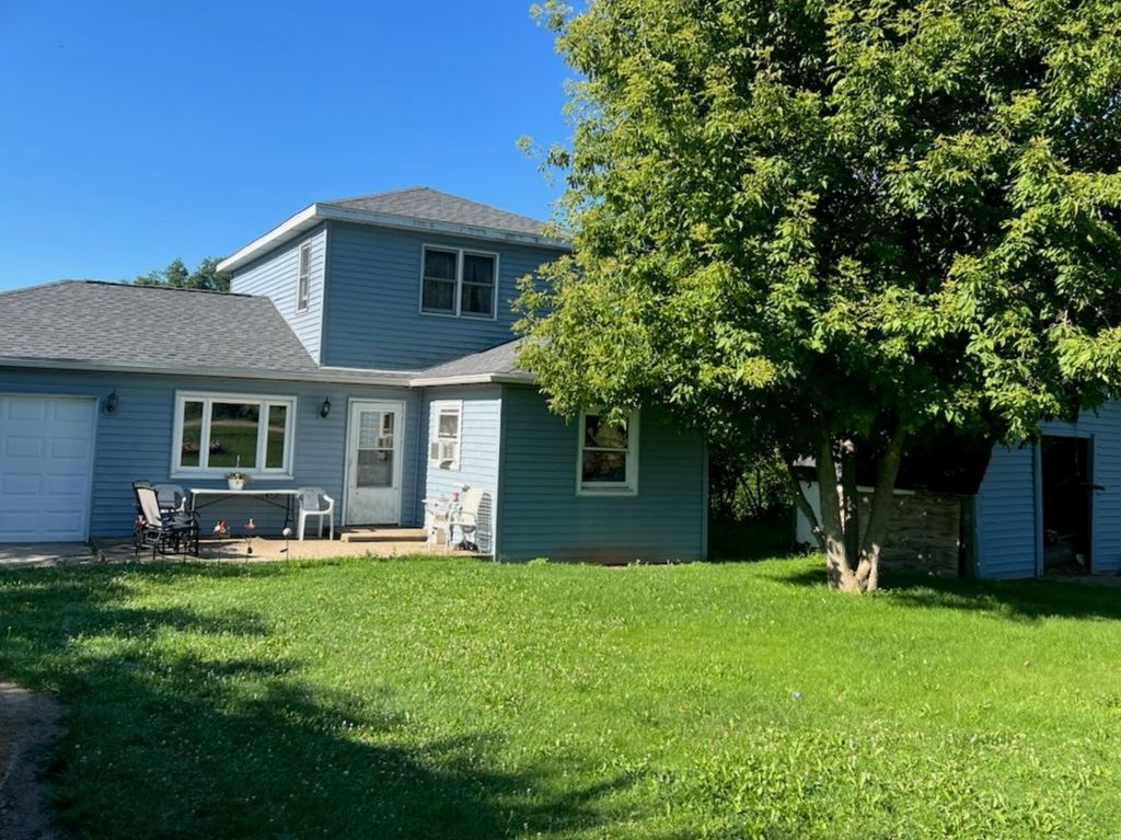 5773 E Brick Road, Oregon, IL 61061