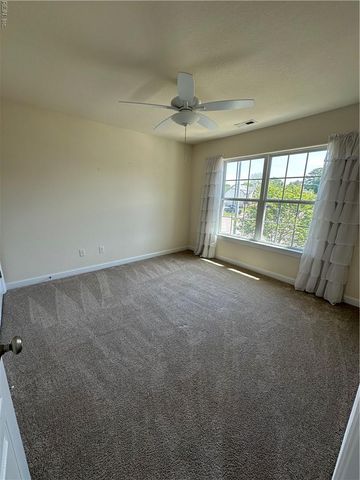 1000 Eleni CT, Chesapeake, VA 23322