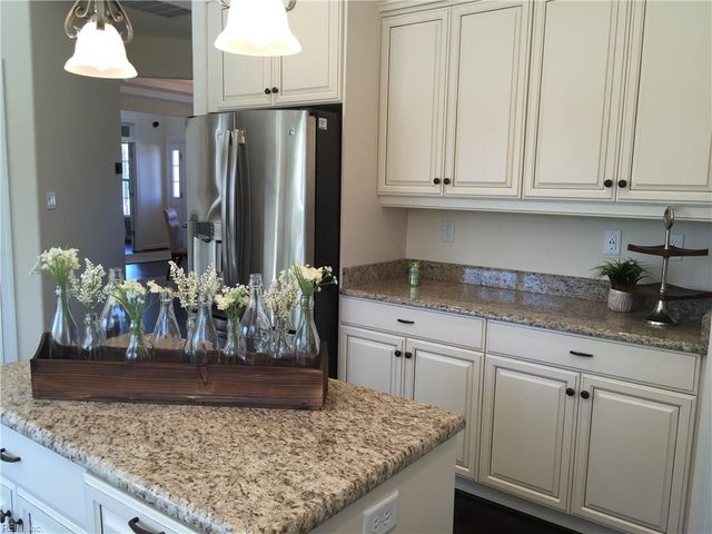 1000 Eleni CT, Chesapeake, VA 23322