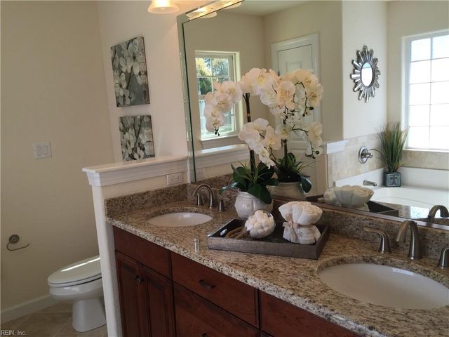 1000 Eleni CT, Chesapeake, VA 23322