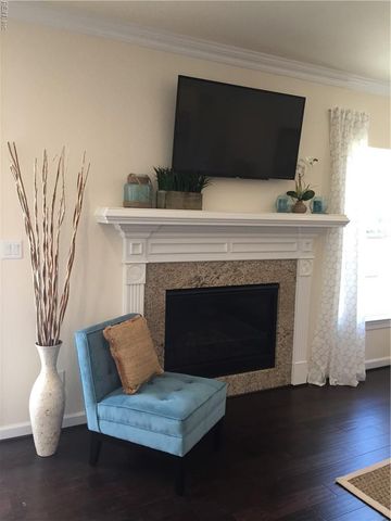 1000 Eleni CT, Chesapeake, VA 23322