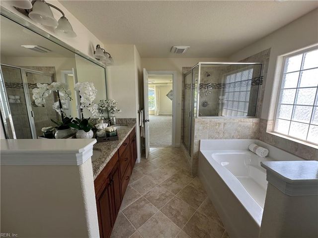 1000 Eleni CT, Chesapeake, VA 23322