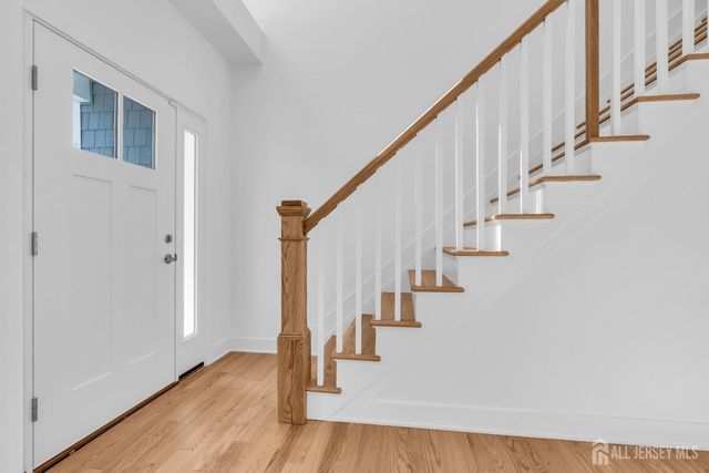 33 Pennsylvania Avenue, Ocean Twp, NJ 08758